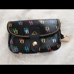 Dooney & Bourke wristlet